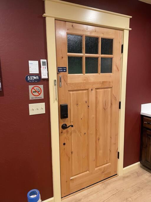 Cedar Mountain Suite D Grants Pass Exterior photo